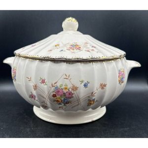 American Limoges New Princess round covered bowl by Candle Light 8" Beautiful!